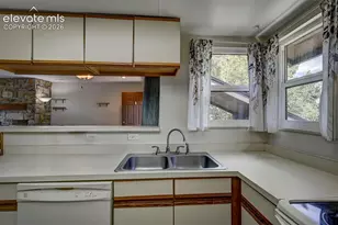 1016 Moorings Dr, Colorado Springs, CO 80906 - Photo 10
