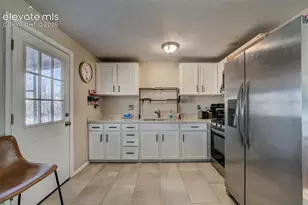 1911 Del Mar Dr, Colorado Springs, CO 80910 - Photo 10