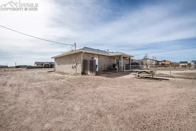 965 N Cimarron Drive, Pueblo, CO 81007 - Photo 34