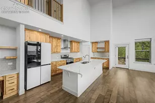 1015 Locklin Way, Woodland Park, CO 80863 - Photo 12