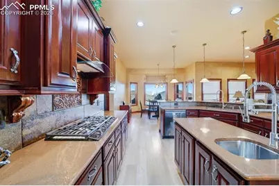 5623 Venezia Way, Pueblo, CO 81005 - Photo 12
