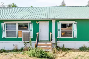 1413 3rd Rd, Pueblo, CO 81007 - Photo 2