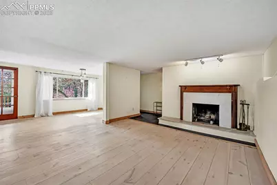 1624 Cheyenne Boulevard, Colorado Springs, CO 80906 - Photo 12