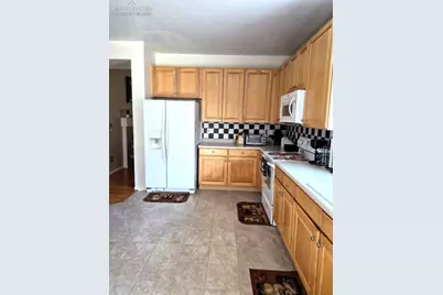 7258 Bonnie Brae Lane, Colorado Springs, CO 80922 - Photo 8