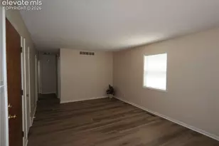 722 N Thirty First St, Colorado Springs, CO 80904 - Photo 4