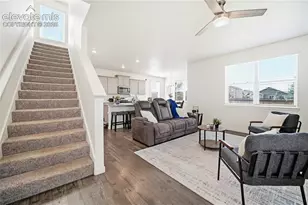 10152 Castor Dr, Colorado Springs, CO 80925 - Photo 10