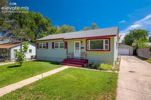 1607 Querida Dr, Colorado Springs, CO 80909 - Photo 2
