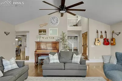 17350 Goshawk Road, Colorado Springs, CO 80908 - Photo 10