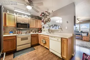 3131 Hearthridge Cir, Colorado Springs, CO 80918 - Photo 2