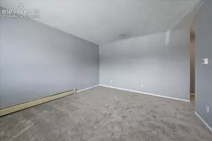 325 Bonnie Ct, Colorado Springs, CO 80916 - Photo 4