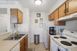 2245 Split Rock Dr, Colorado Springs, CO 80919 - Photo 10