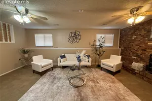 1309 Kingsroyal Blvd, Pueblo, CO 81005 - Photo 10