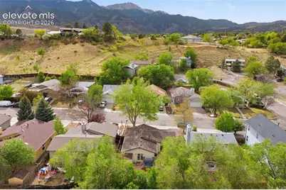 961 Columbine Avenue, Colorado Springs, CO 80904 - Photo 2