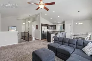 6414 Mountain Dale Dr, Colorado Springs, CO 80927 - Photo 10