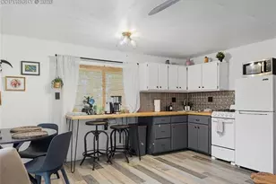 112 Denwood Dr, Florissant, CO 80816 - Photo 6