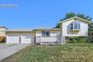 7530 Dove Creek Cir, Colorado Springs, CO 80911 - Photo 2