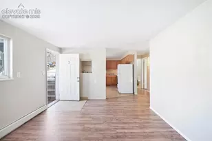 1025 Magnolia St, Colorado Springs, CO 80907 - Photo 6