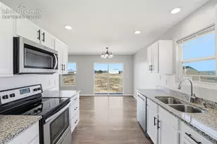 1169 E Canary Dr, Pueblo, CO 81007 - Photo 14