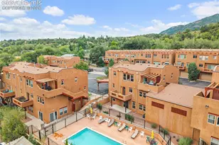 18 Taos Pl, Manitou Springs, CO 80829 - Photo 2