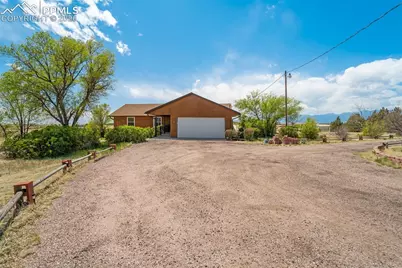 11045 Peaceful Valley Road, Colorado Springs, CO 80925 - Photo 2