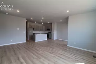 718 Belleza Vw, Colorado Springs, CO 80907 - Photo 6