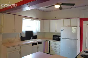 1410 E 6th St, Pueblo, CO 81001 - Photo 6