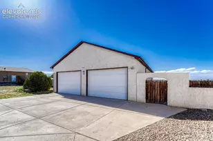 831 E Paseo Dorado Dr, Pueblo West, CO 81007 - Photo 2