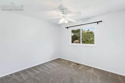 3240 Blue Mountain Way, Colorado Springs, CO 80906 - Photo 14