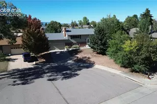 6074 Del Rey Dr, Colorado Springs, CO 80918 - Photo 2