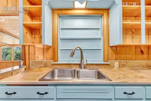 1102 Iowa Ave, Colorado Springs, CO 80909 - Photo 12