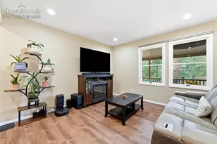 1145 Garlock Ln, Colorado Springs, CO 80918 - Photo 6