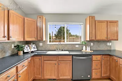 10467 Mile Post Loop, Fountain, CO 80817 - Photo 12