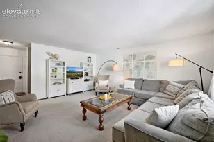 6924 Gayle Lyn Ln, Colorado Springs, CO 80919 - Photo 2