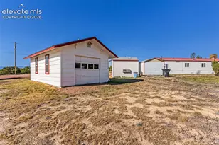 325 5th St, Penrose, CO 81240 - Photo 4