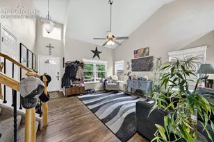 7534 Wrangler Ridge Dr, Colorado Springs, CO 80923 - Photo 4
