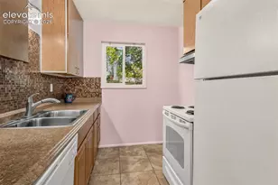 1426 Holmes Dr, Colorado Springs, CO 80909 - Photo 10