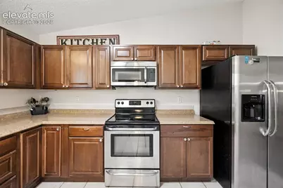972 Columbine Avenue, Colorado Springs, CO 80904 - Photo 4