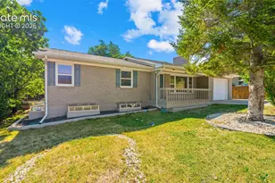 10 El Sereno Dr, Colorado Springs, CO 80906 - Photo 2