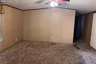 2221 S Prairie Ave, Pueblo, CO 81005 - Photo 20
