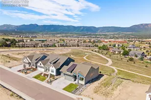 17358 Crimson Clover Dr, Monument, CO 80132 - Photo 2