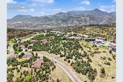 4215 Cedar Heights Drive, Colorado Springs, CO 80904 - Photo 6