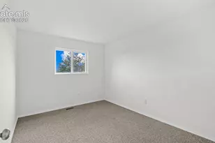 5625 Escapardo Way, Colorado Springs, CO 80917 - Photo 18