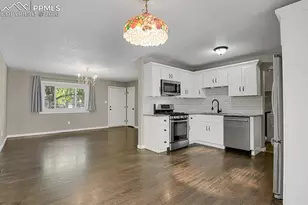 1540 Saratoga Dr, Colorado Springs, CO 80910 - Photo 8