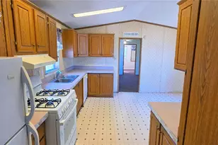 828 3rd St, Penrose, CO 81240 - Photo 6