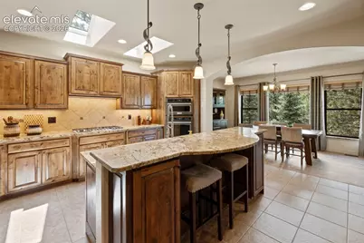18330 Bakers Farm Road, Colorado Springs, CO 80908 - Photo 2