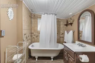 215 Washington Ave, Manitou Springs, CO 80829 - Photo 20