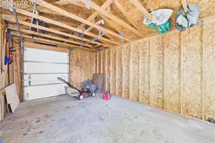 1808 Lynwood Ln, Pueblo, CO 81005 - Photo 38