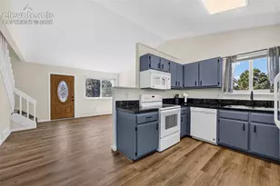 4510 Hollyridge Dr, Colorado Springs, CO 80916 - Photo 6