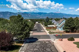 4510 Hollyridge Dr, Colorado Springs, CO 80916 - Photo 26