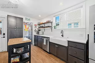 1607 W Pikes Peak Ave, Colorado Springs, CO 80904 - Photo 12